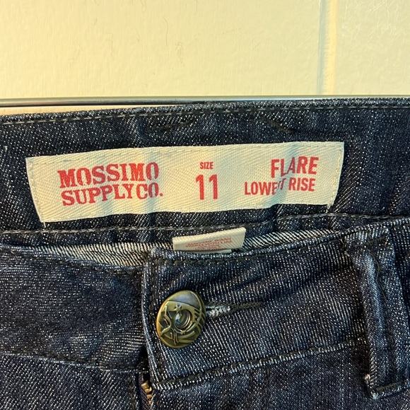 Mossimo Wide Flare Jeans 11 - Picture 2 of 10